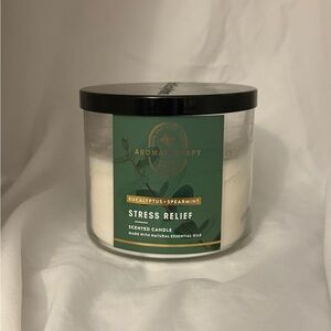 Bath & Body Works Aromatherapy Stress Relief Candle - Green and White